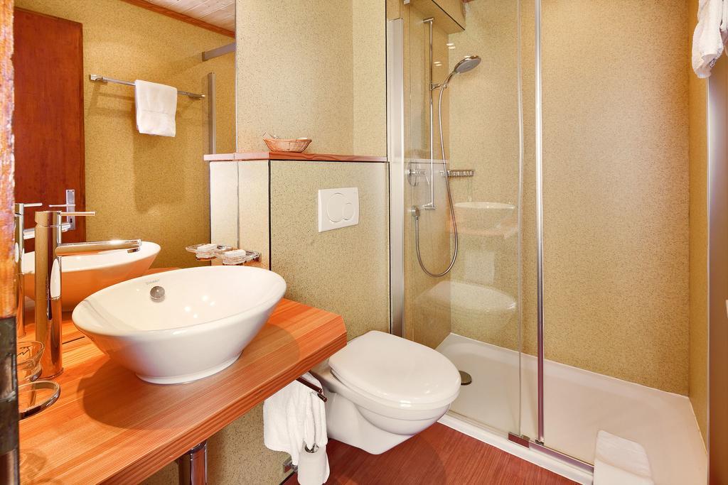 Hotel Aux Mille Etoiles Salvan 외부 사진