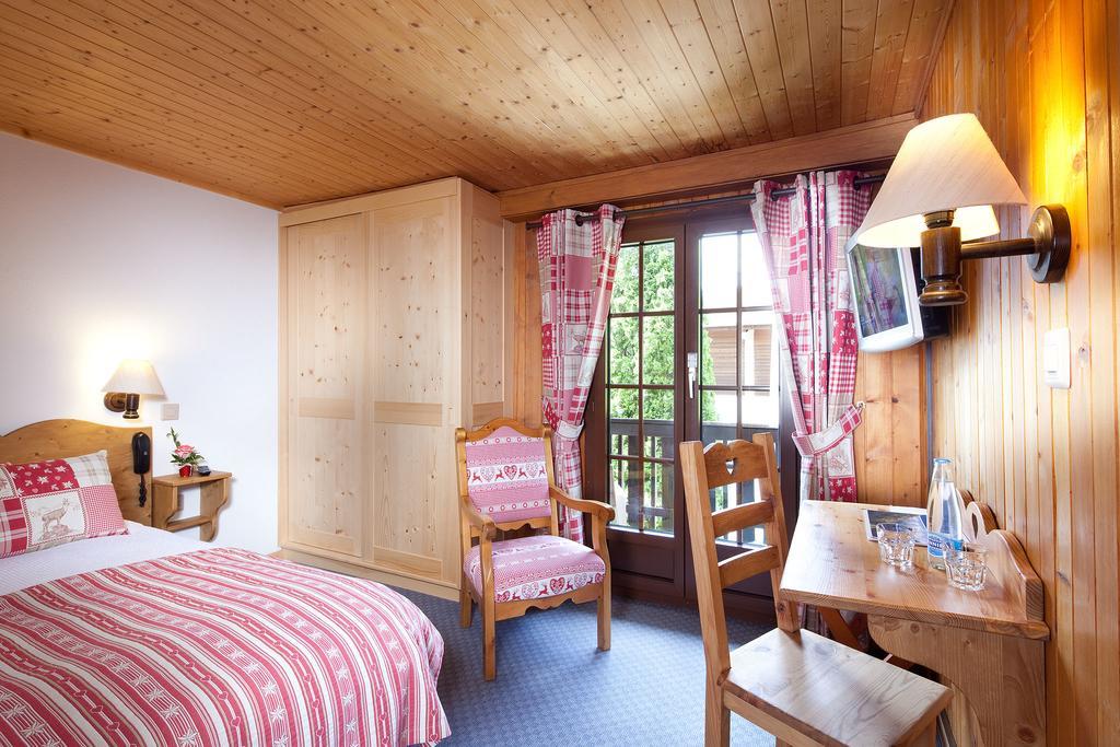 Hotel Aux Mille Etoiles Salvan 외부 사진